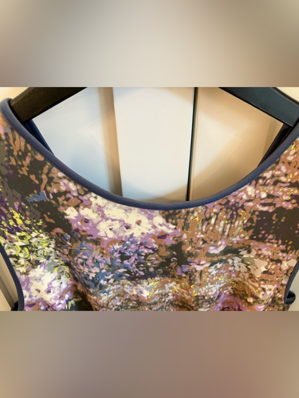 WHBM Floral Watercolor Scuba Lined dress in Size 8 - Picture 3 of 9